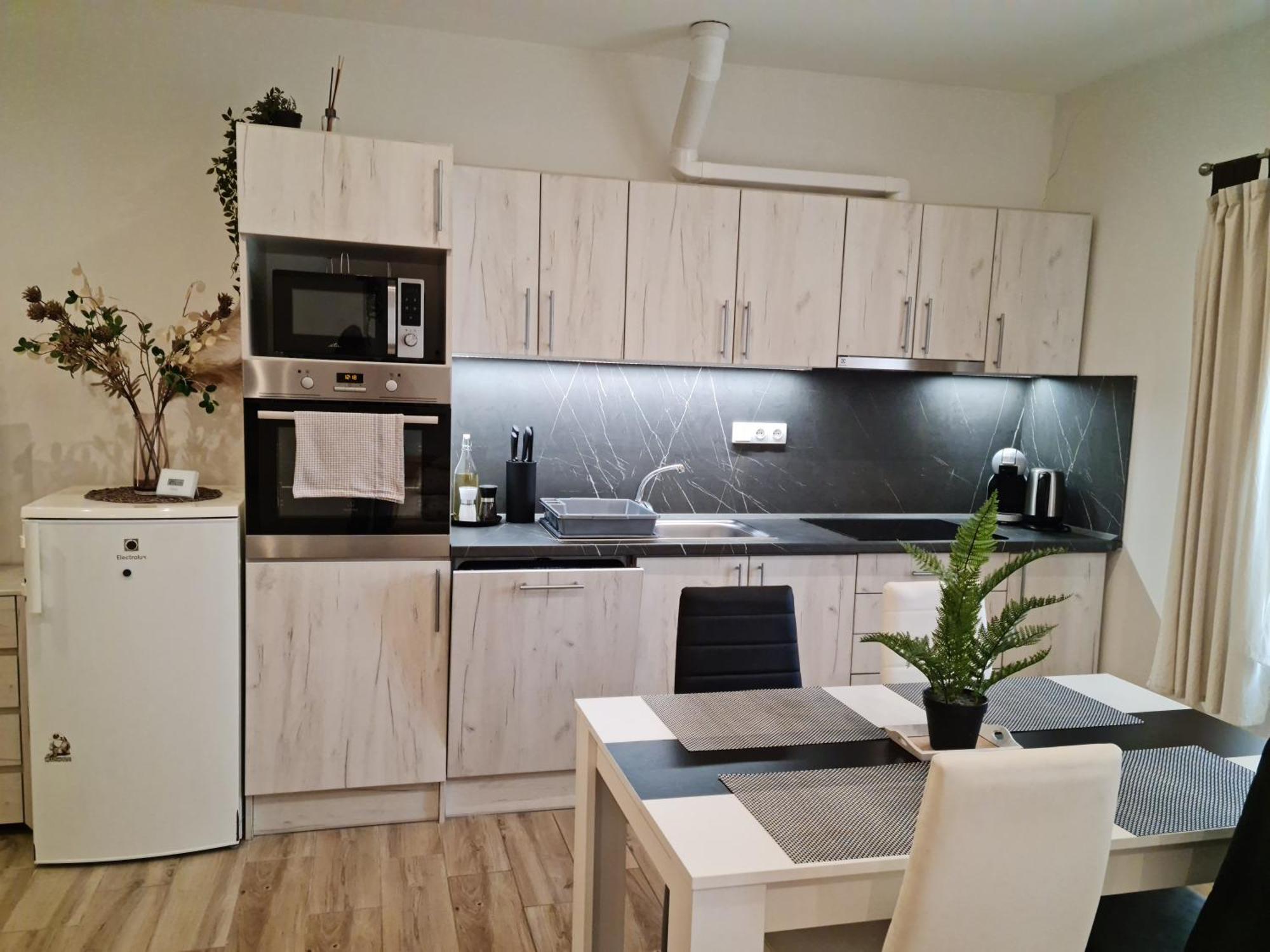 Apartmány Žireč Dvur Králové nad Labem Exterior foto